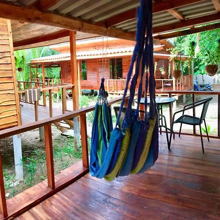 Lanta A Toi House Hotel เกาะลันตา ภายนอก รูปภาพ