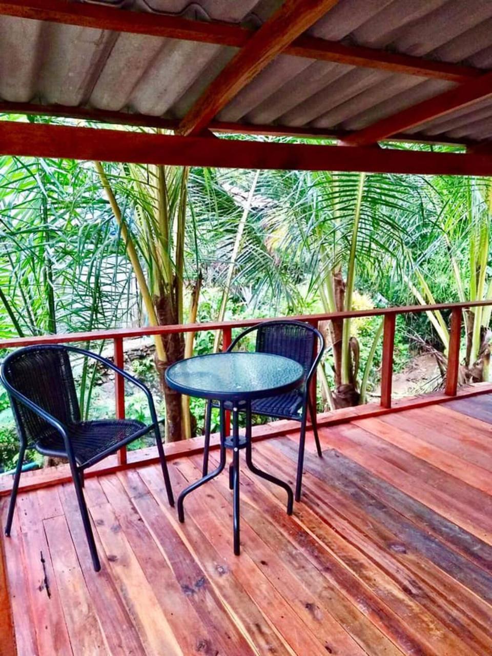 Lanta A Toi House Hotel เกาะลันตา ภายนอก รูปภาพ