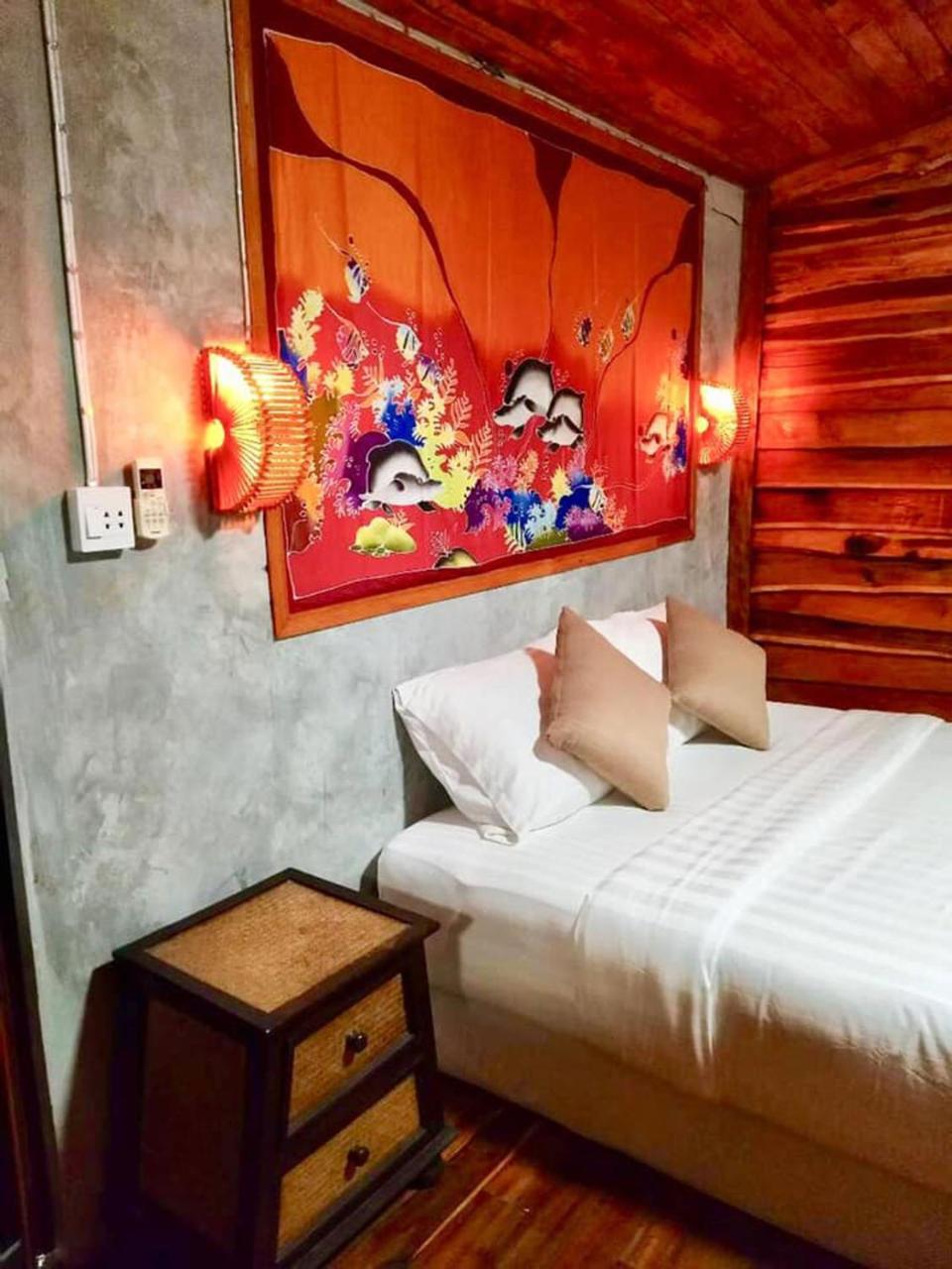 Lanta A Toi House Hotel เกาะลันตา ภายนอก รูปภาพ