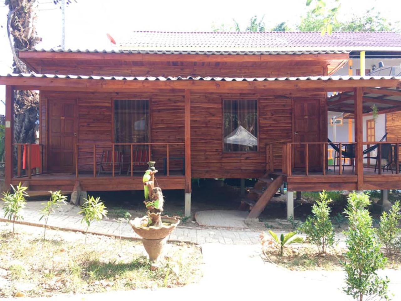 Lanta A Toi House Hotel เกาะลันตา ภายนอก รูปภาพ