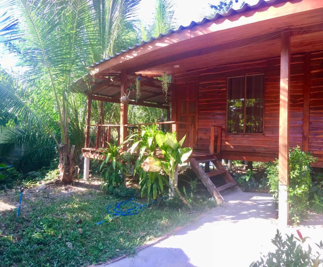 Lanta A Toi House Hotel เกาะลันตา ภายนอก รูปภาพ