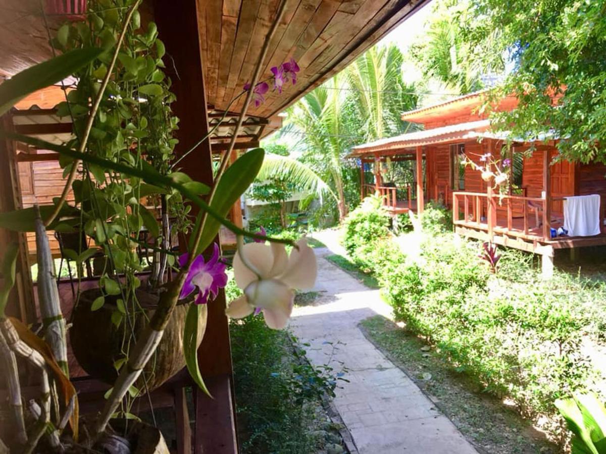 Lanta A Toi House Hotel เกาะลันตา ภายนอก รูปภาพ